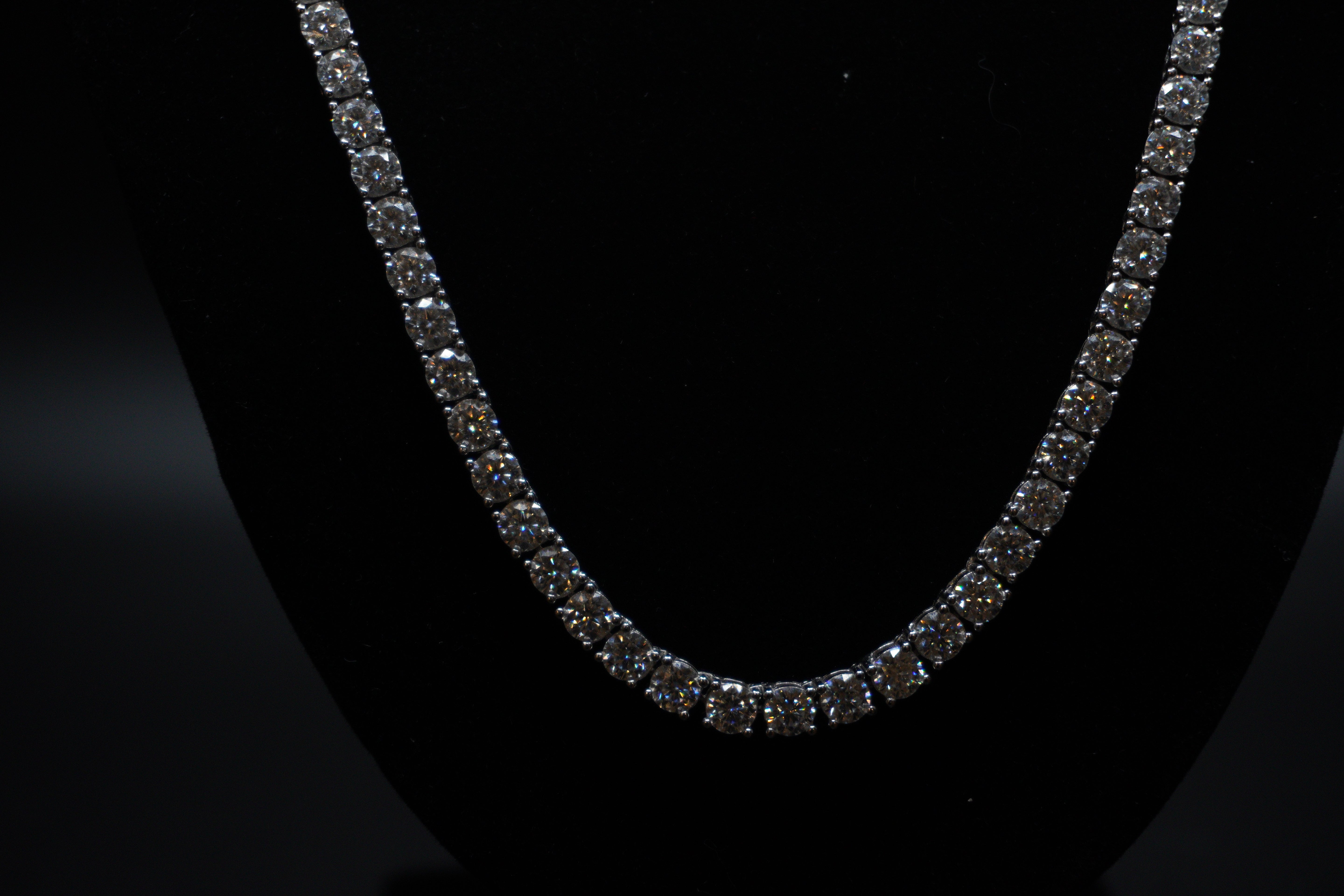 Iceisland™ VVS Moissanite Tennis Chain – 14K Gold (925 Sterling Silver)
