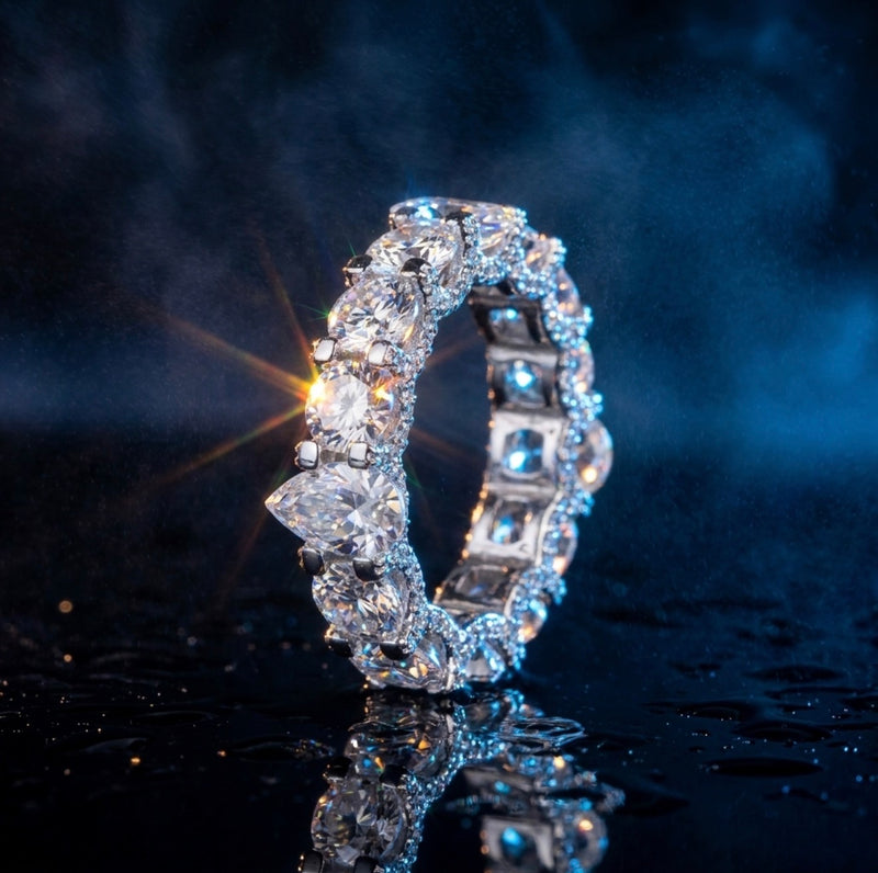 Iceisland™ Pear Round Cluster VVS Lab Diamond Ring – 14K Gold